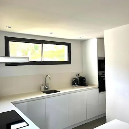 Luxurious For 5 Guests